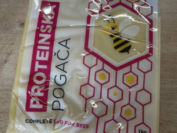 Proteinové krmné těsto pro včely 1 kg