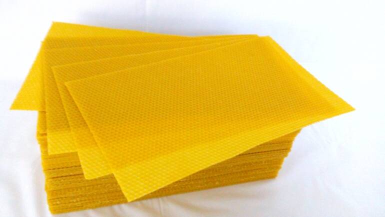 Svozové místo pro výrobu voskových mezistěn.