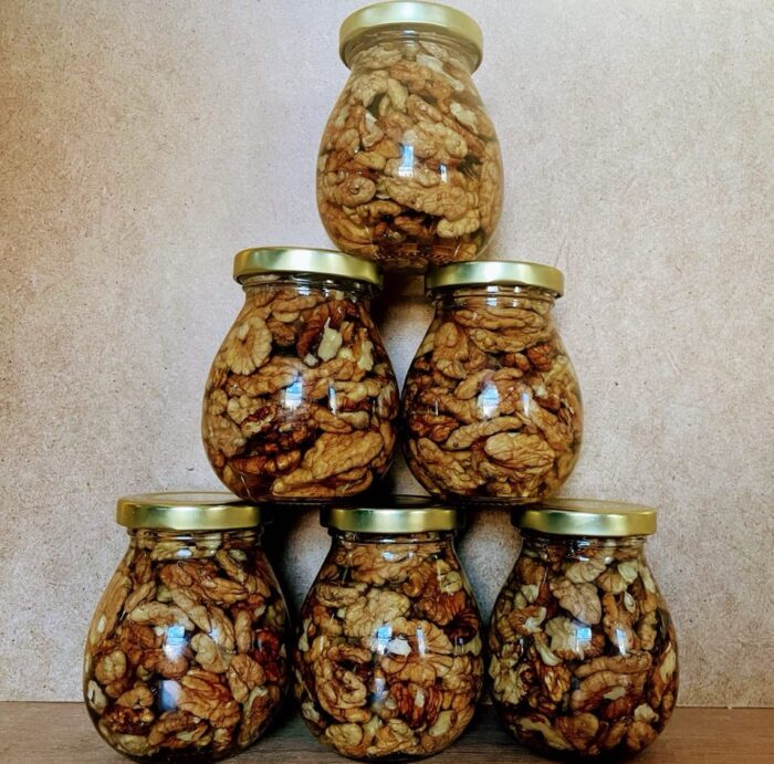 Vlašské ořechy v akátovém  medu 320g - Obrázek 2