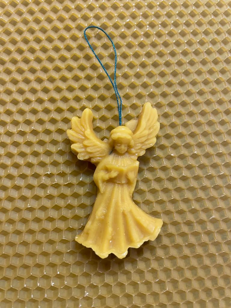 WhatsApp-Image-2021-11-25-at-11.12.58.jpeg Vánoční ozdoby z včelího vosku - andílek - Obrázek 1